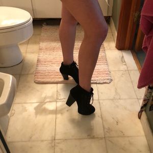 Black tie up booties